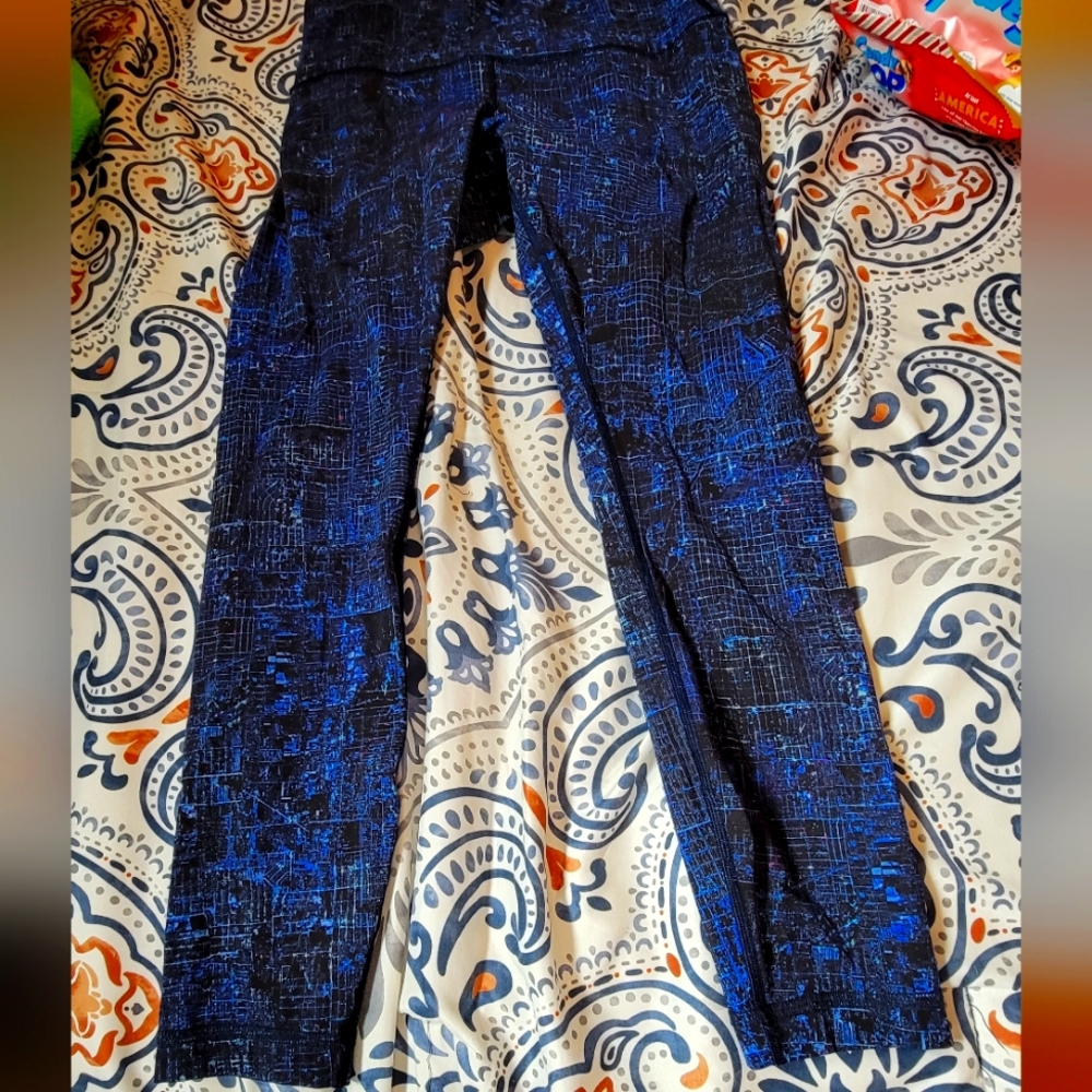 Lululemon Train Time 25"